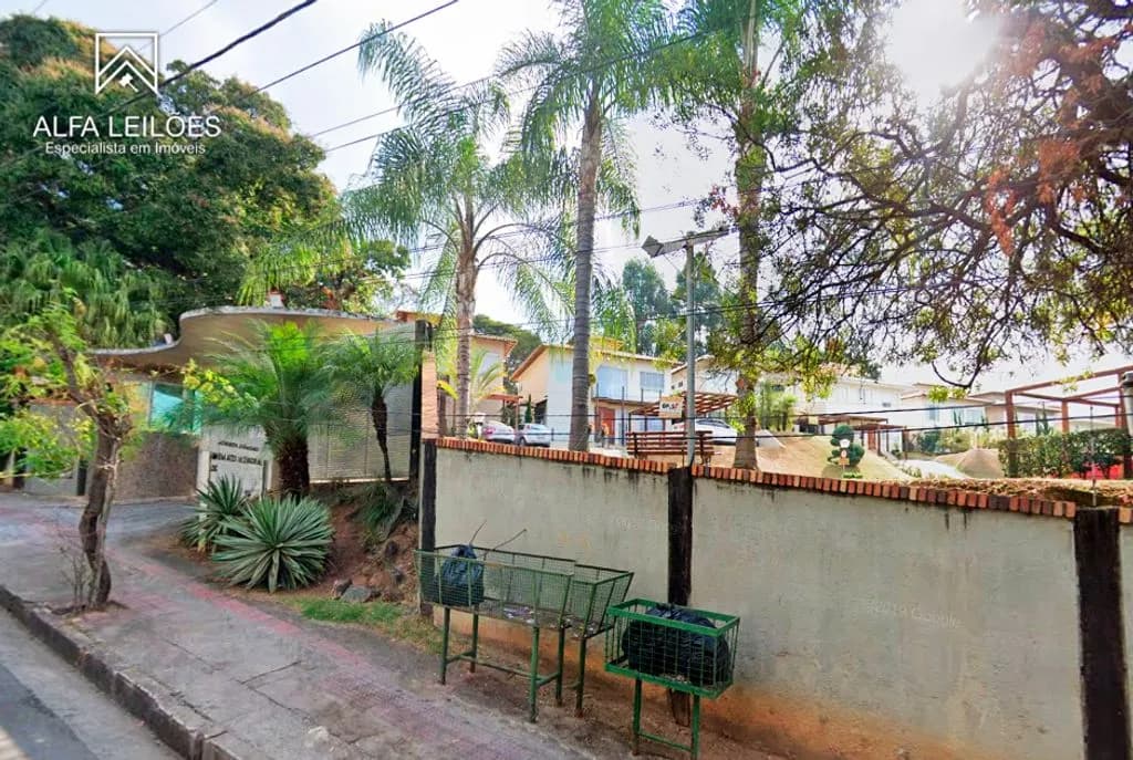 Foto 2 de 3: Casa em leilão em Belo Horizonte - MG — Leilão de Sobrado em Belo Horizonte (MG)