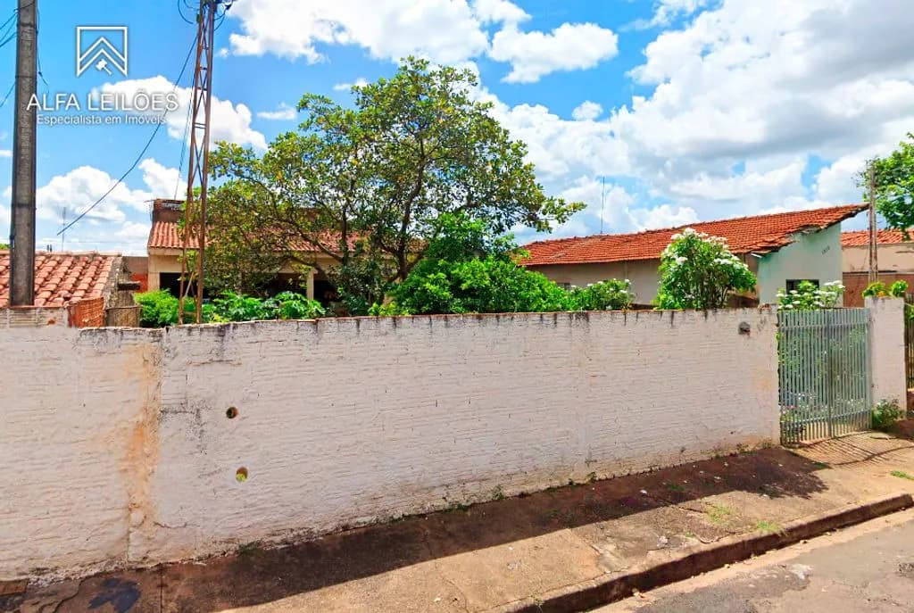 Foto 2 de 3: Casa em leilão em Araçatuba - SP — Leilão de Casa em Araçatuba (SP)