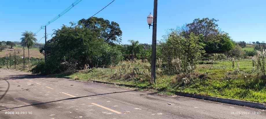 Foto 10 de 16: Terreno em leilão em Pérola - PR — LOTE 1: Lote, Padrão, 0 vaga(s) de garagem PÉROLA PR