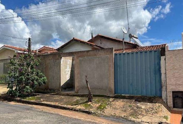 Casa em leilão em Patos De Minas - MG — LOTE 7: Casa com 99,66 m² - Ipanema