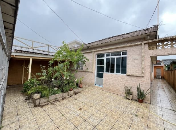 Foto 4 de 4: Casa em leilão em Santos - SP — LOTE 1: Casa com 250 m² - Santa Maria