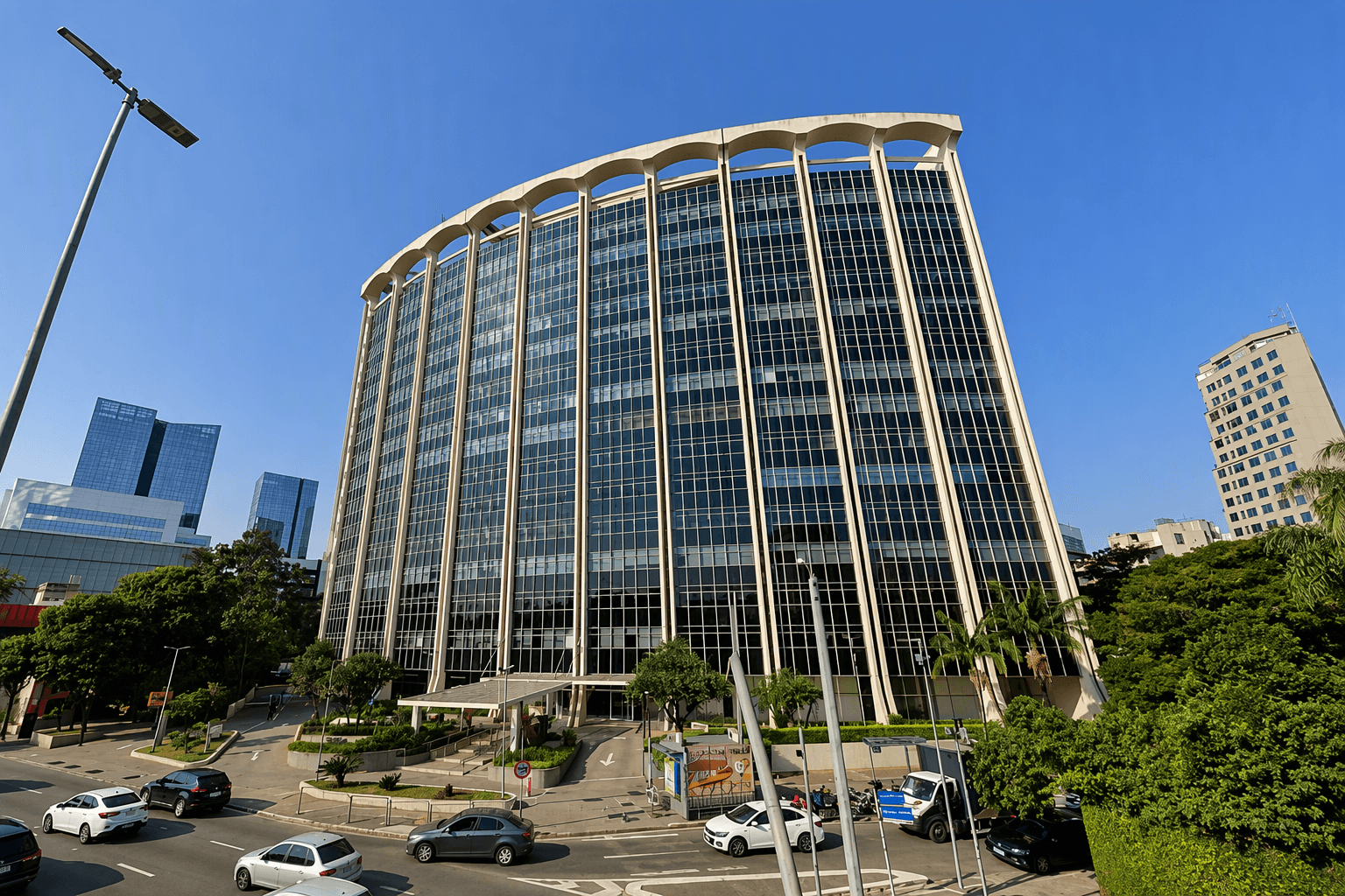 Foto 1 de 5: Comercial em leilão em São Paulo - SP, bairro Brooklin Paulista — LOTE 17: Loja com 386,14 m² - Brooklin Paulista SÃO PAULO SP