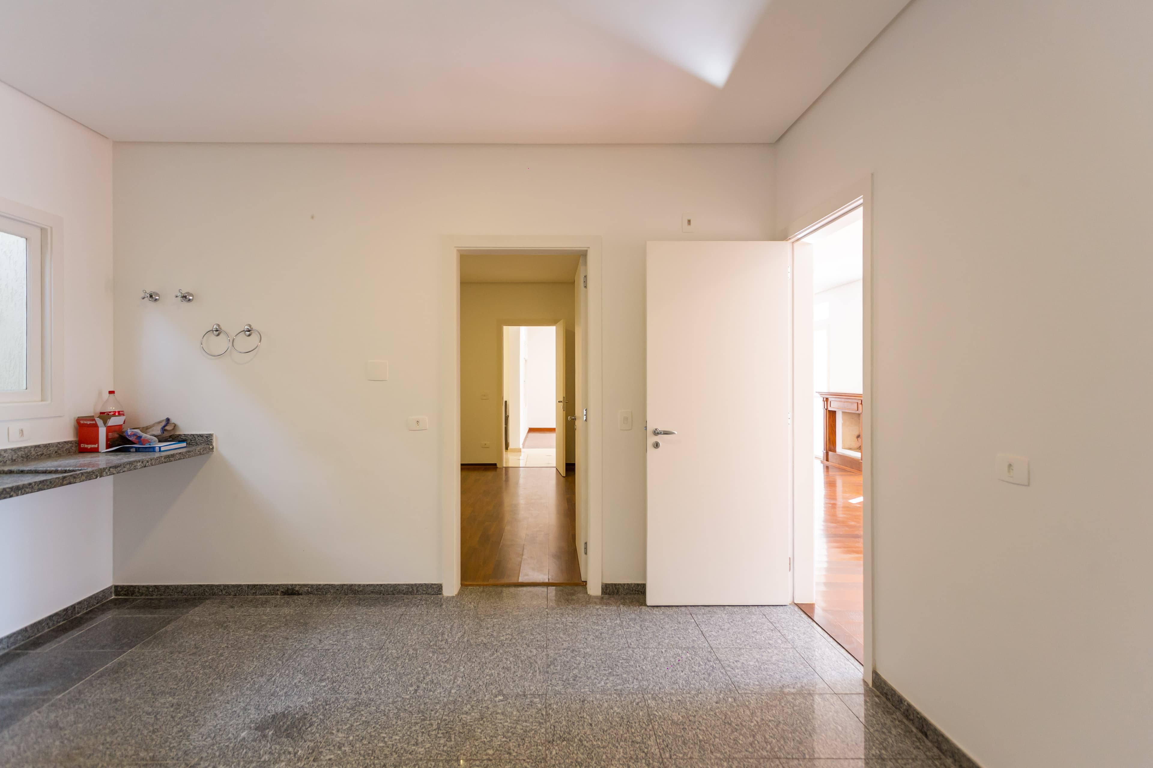 Foto 44 de 58: Casa em leilão em São Paulo - SP — LOTE 1: Casa Alto Padrão com 465,00 m² - Morumbi SÃO PAULO SP