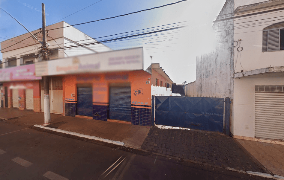 Comercial em leilão em Tupaciguara - MG — LOTE 5: Prédio Comercial com 408,32 m² - Osvaldo Rezende
