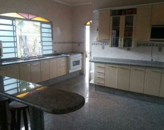 Foto 5 de 9: Casa em leilão em Caçapava - SP — LOTE 1: Casa com 280 m² - Parque Res. Maria Elmira CAÇAPAVA SP