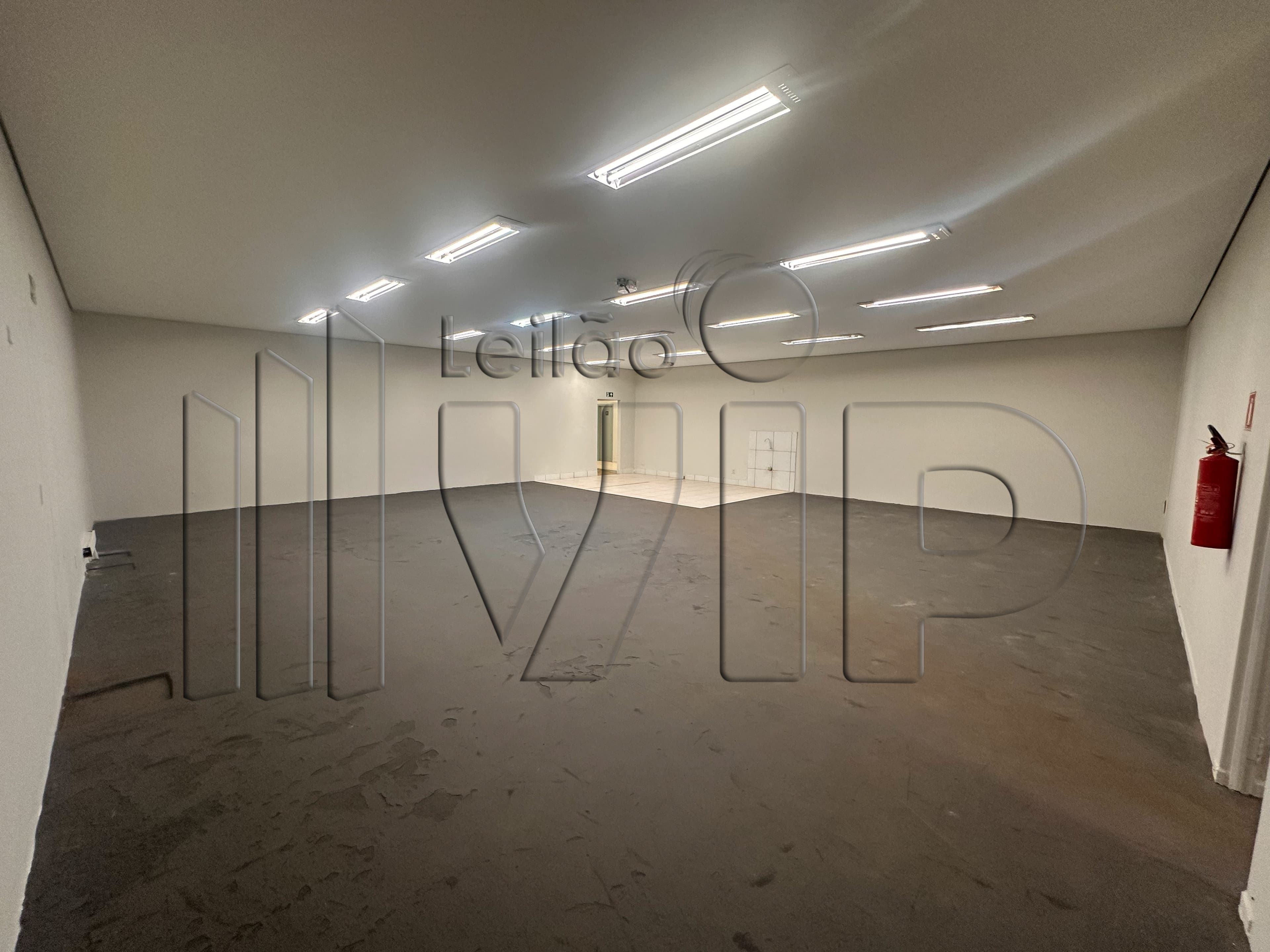 Foto 7 de 16: Comercial em leilão em Itaporã - MS, bairro Centro — LOTE 2: Prédio Comercial com 628,53 m² - Centro ITAPORÃ MS