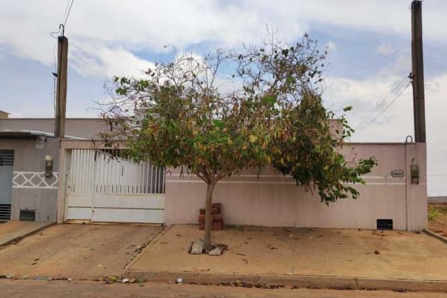 Casa em leilão em São Desidério - BA — LOTE 1: Casa com 110,30 m² - Campos Belos I