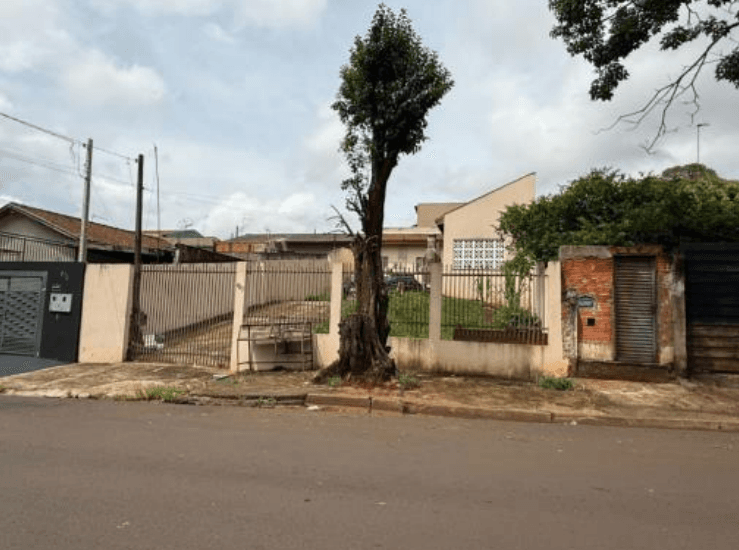 Casa em leilão em Cambé - PR — LOTE 15: Casa com 82,18 m² - Jardim Silvino