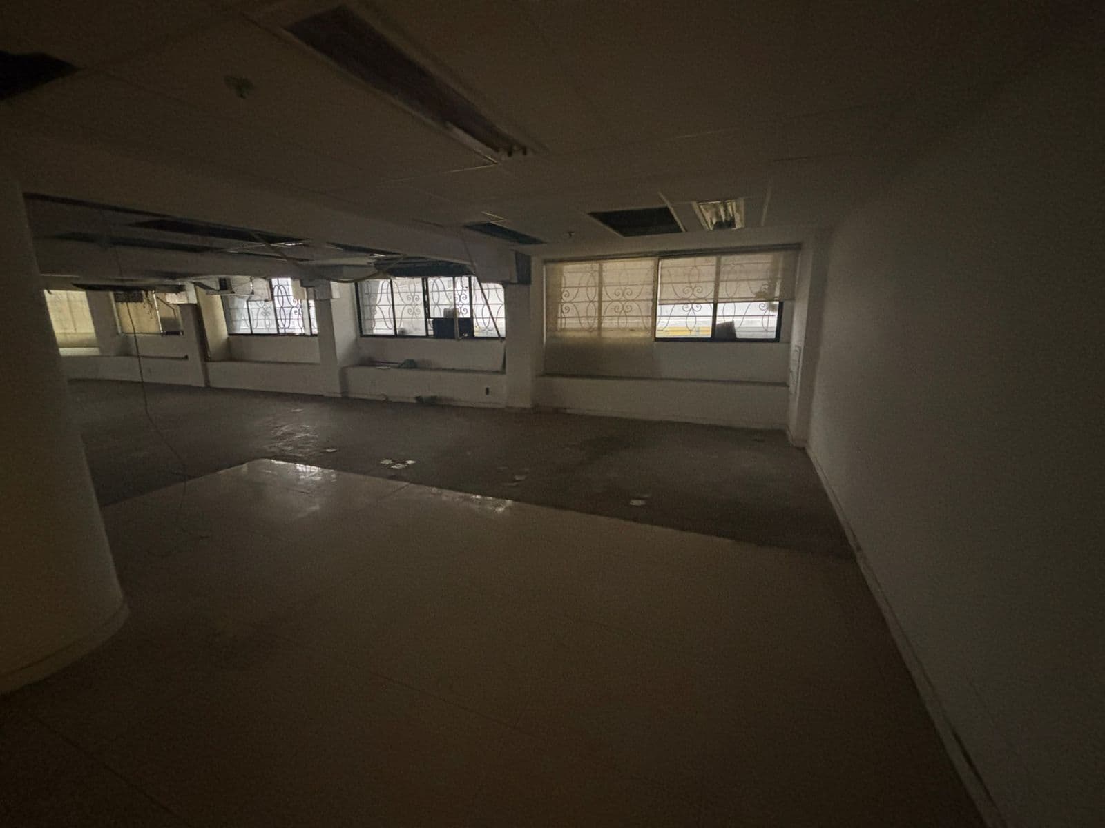 Foto 34 de 36: Comercial em leilão em Rio De Janeiro - RJ, bairro Centro — LOTE 12: Conjunto Comercial com 2.140,00 m² - Centro RIO DE JANEIRO RJ