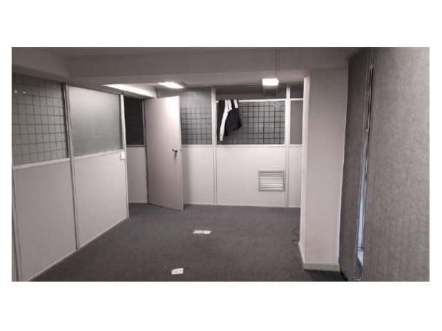 Foto 9 de 16: Comercial em leilão em Rio De Janeiro - RJ, bairro São Cristóvão — LOTE 6: Loja Comercial com 575,00 m² - São Cristóvão RIO DE JANEIRO RJ