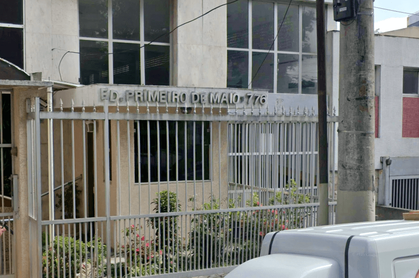 Foto 2 de 12: Apartamento em leilão em São Caetano Do Sul - SP — LOTE 1: Direitos sobre apartamento com 130,70m² - Santo Antônio SÃO CAETANO DO SUL SP