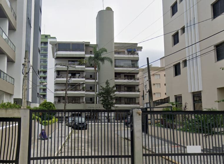 Apartamento em leilão em Guarujá - SP — LOTE 1: Direitos sobre Apto. com 100,94 m² - Praia das Tartarugas - (02)