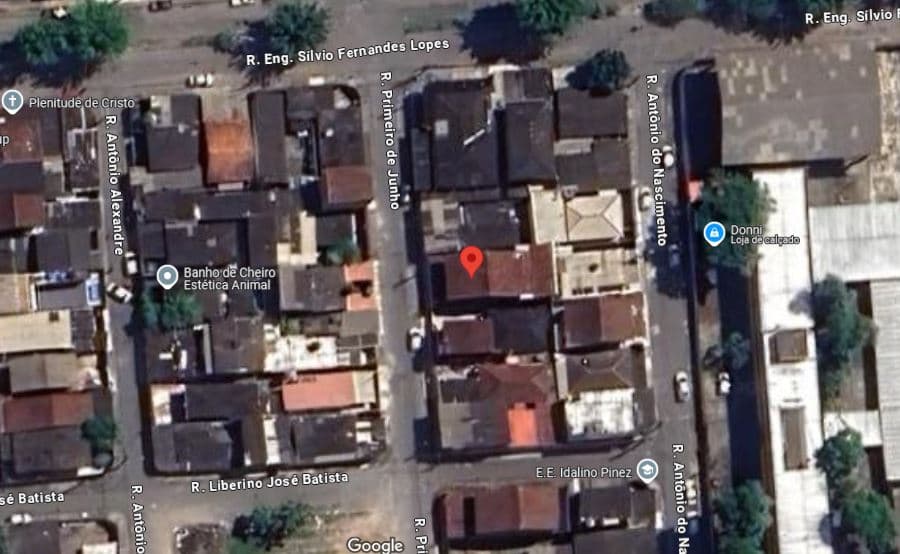 Foto 3 de 3: Casa em leilão em Guarujá - SP — LOTE 24: Direitos sobre Residência Sobreposta - Pae Cará