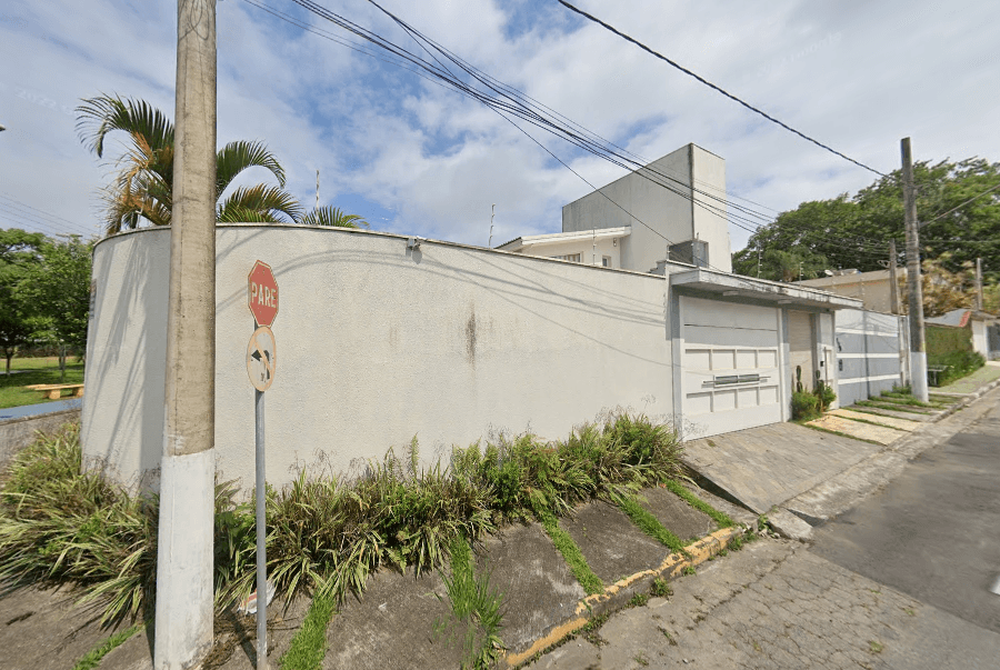 Foto 3 de 4: Casa em leilão em Mogi Das Cruzes - SP — LOTE 100: Casa com 140,99 m² - Vila Oliveira