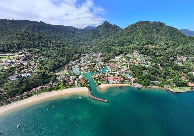 Foto 1 de 5: Area Rural em leilão em Angra Dos Reis - RJ — LOTE 6: Refúgio de luxo em Cond.: 1.670m² de Terr. e Lazer Completo! ANGRA DOS REIS RJ