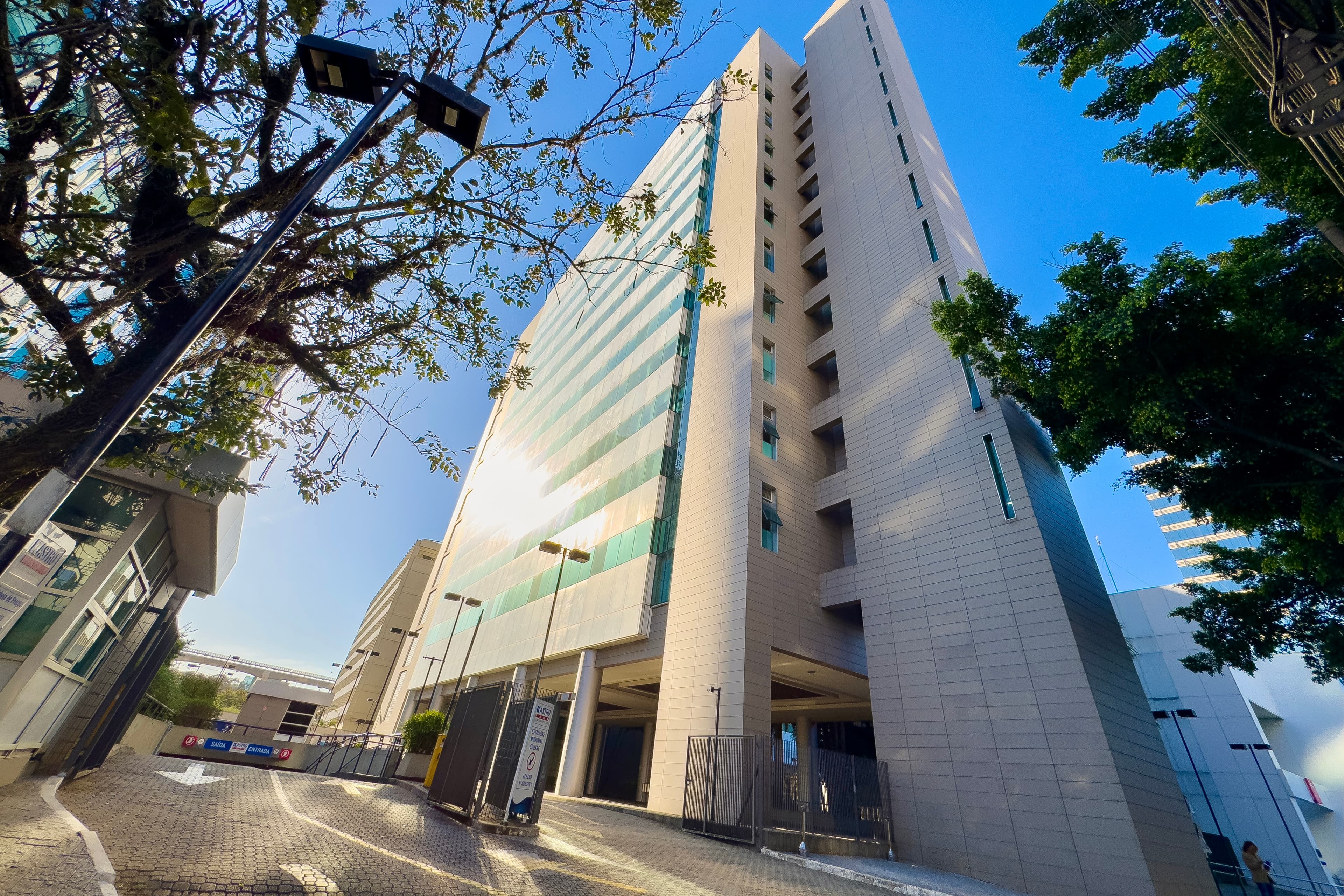 Comercial em leilão em São Paulo - SP, bairro Vila Cordeiro — LOTE 12: Andar Comercial (nº 2B) com 457,27 m²- Berrini SÃO PAULO SP