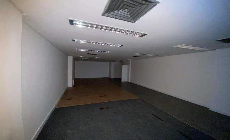 Foto 5 de 9: Comercial em leilão em Rio De Janeiro - RJ, bairro Centro — LOTE 8: Loja Comercial com 266,00 - Centro RIO DE JANEIRO RJ