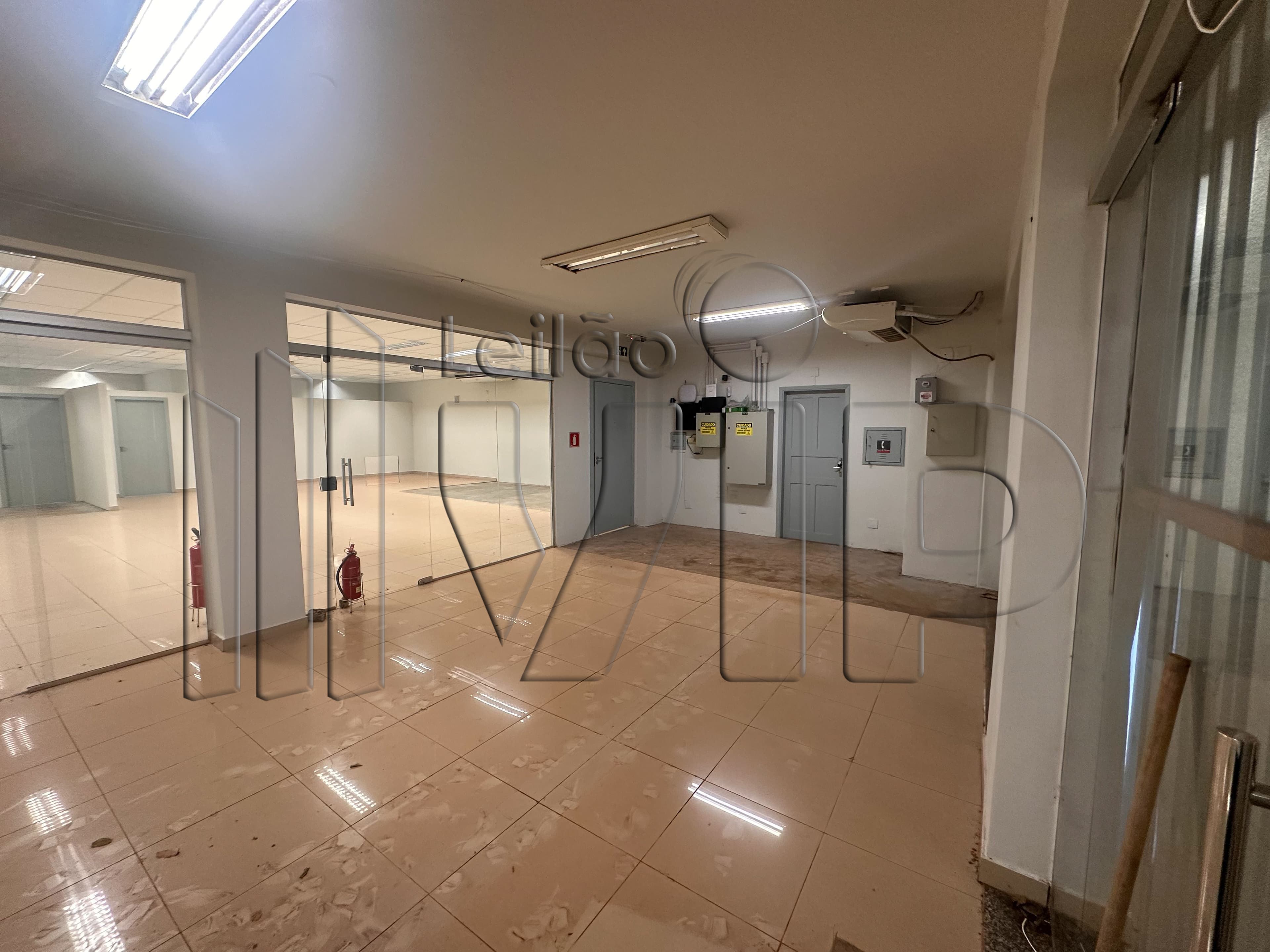 Foto 15 de 16: Comercial em leilão em Itaporã - MS, bairro Centro — LOTE 2: Prédio Comercial com 628,53 m² - Centro ITAPORÃ MS