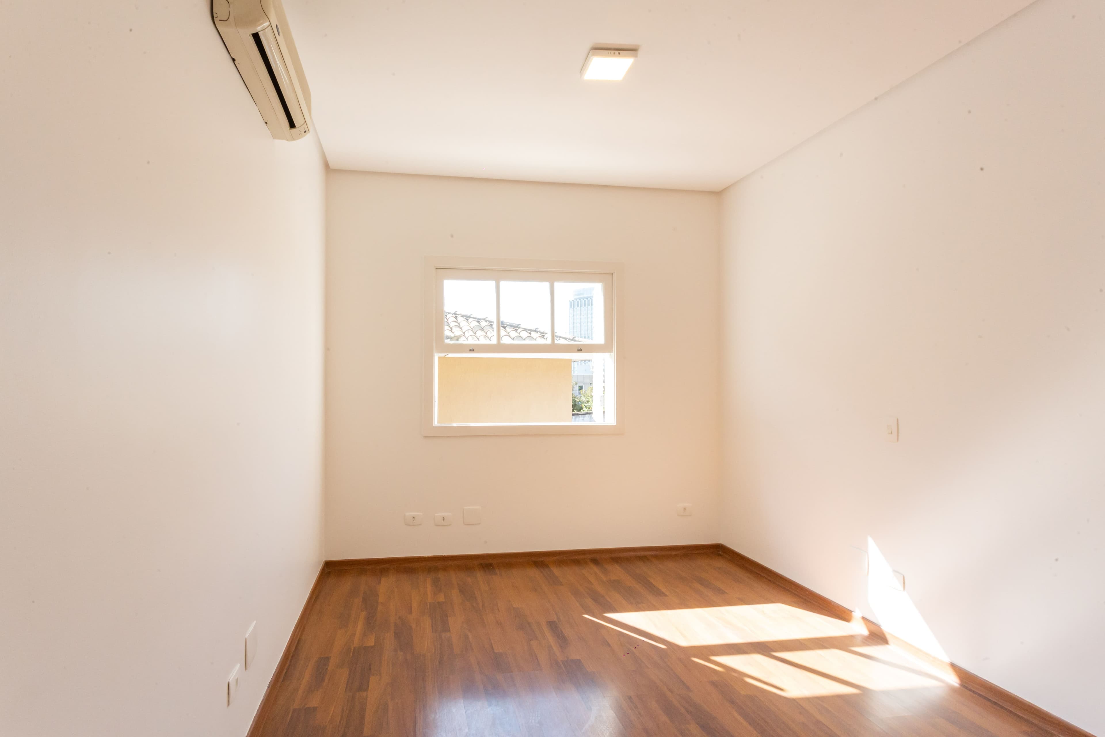 Foto 22 de 58: Casa em leilão em São Paulo - SP — LOTE 1: Casa Alto Padrão com 465,00 m² - Morumbi SÃO PAULO SP