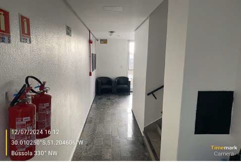 Foto 10 de 10: Comercial em leilão em Porto Alegre - RS — LOTE 1: Sala Comercial com 200,46 m² - São Geraldo