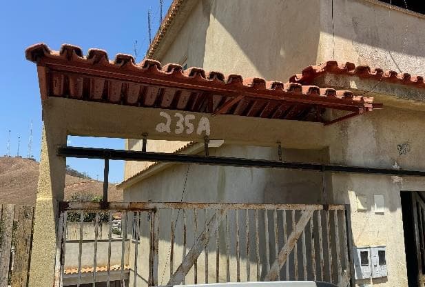 Foto 2 de 3: Casa em leilão em Fervedouro - MG — LOTE 11: Casa com 168,12 m² - Centro