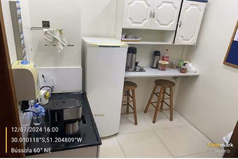 Foto 6 de 10: Comercial em leilão em Porto Alegre - RS — LOTE 1: Sala Comercial com 200,46 m² - São Geraldo