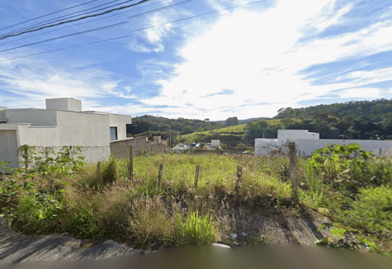 Foto 2 de 2: Terreno em leilão em Formiga - MG — LOTE 23: Terreno com 300,00m² - Serra Verde FORMIGA MG