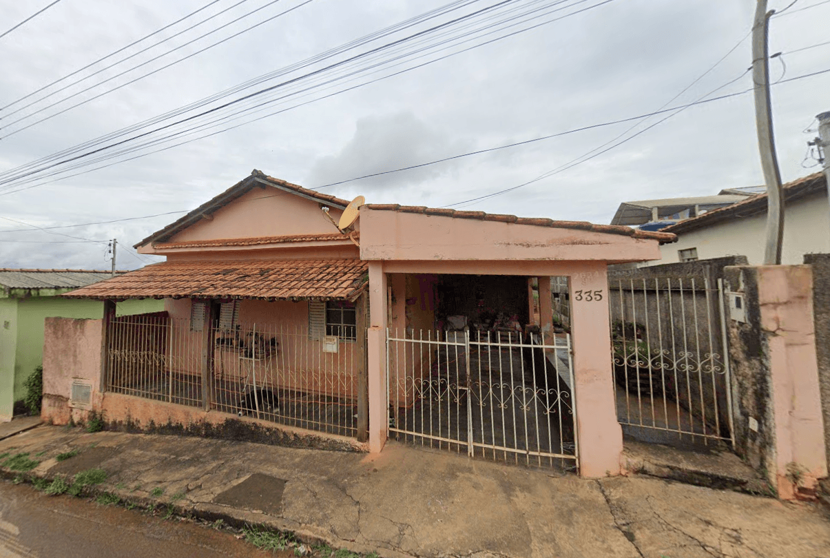 Casa em leilão em Bambuí - MG — LOTE 14: Casa com 151,55 m² - Sagrado Coração de Jesus