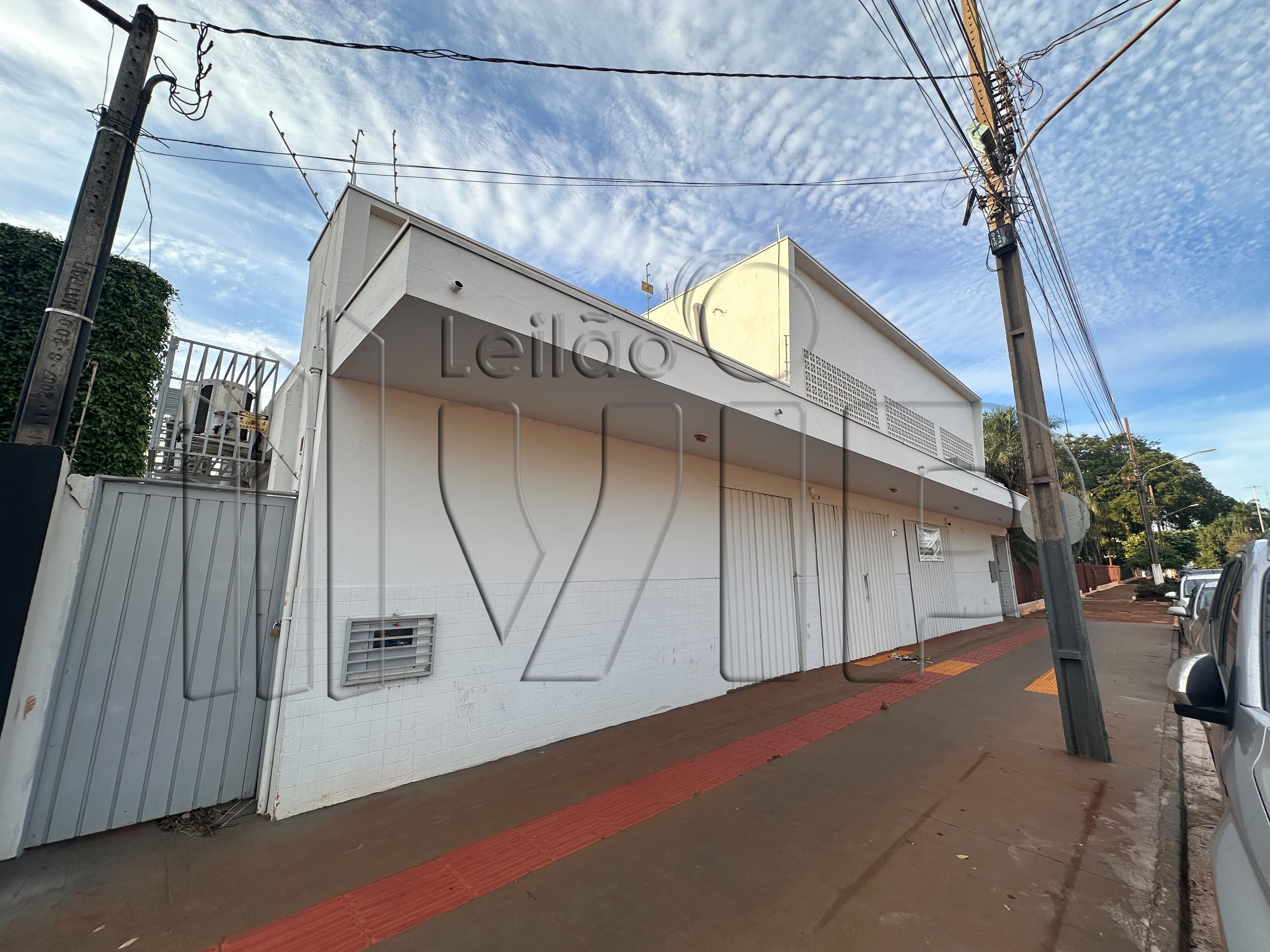 Foto 3 de 16: Comercial em leilão em Itaporã - MS, bairro Centro — LOTE 2: Prédio Comercial com 628,53 m² - Centro ITAPORÃ MS