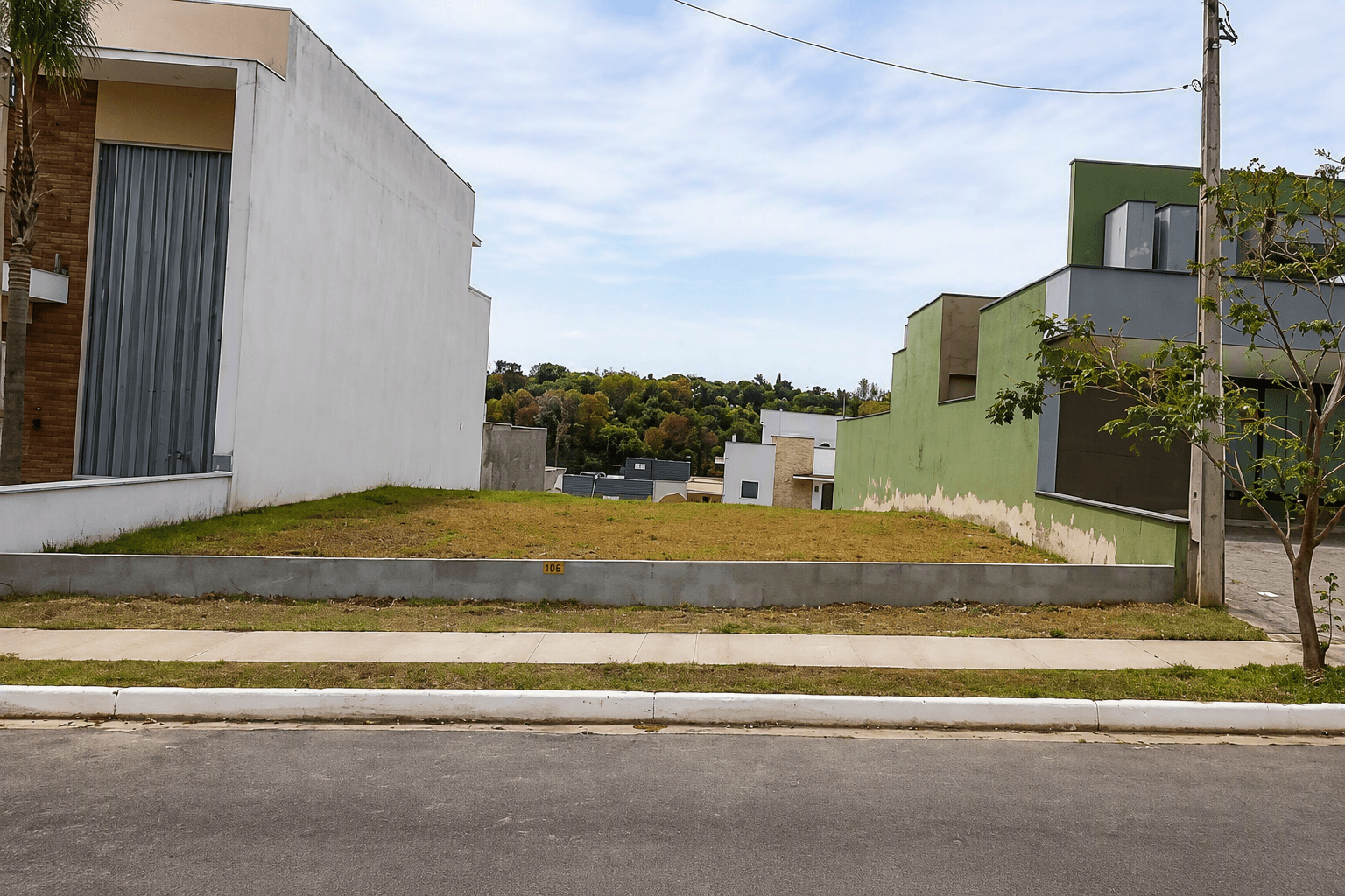 Foto 1 de 2: Terreno em leilão em Sorocaba - SP, bairro Itatuba — LOTE 1: Terreno com 363,20 m² - Itatuba SOROCABA SP