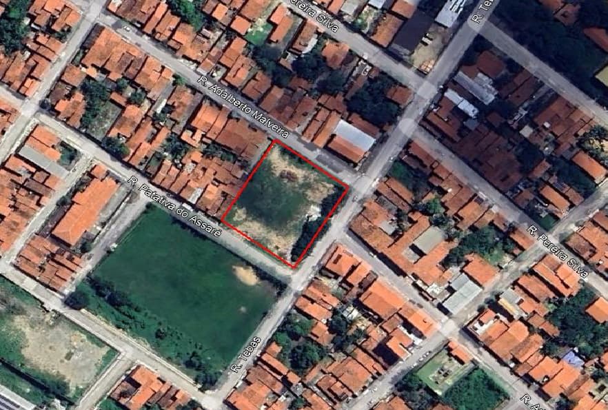Foto 1 de 2: Terreno em leilão em Fortaleza - CE — LOTE 4: Terreno com 3.060,00 m² - Parangaba FORTALEZA CE