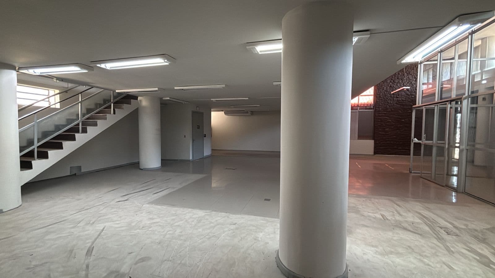 Foto 11 de 15: Comercial em leilão em São Leopoldo - RS, bairro Scharlau — LOTE 14: Prédio Comercial com 613,00 m² - Scharlau SÃO LEOPOLDO RS