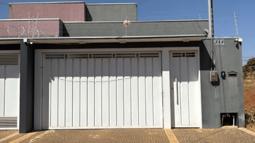 Casa em leilão em Catalão - GO — LOTE 4: Casa com 120,00 m² - Lot. Jardins Florença CATALÃO GO