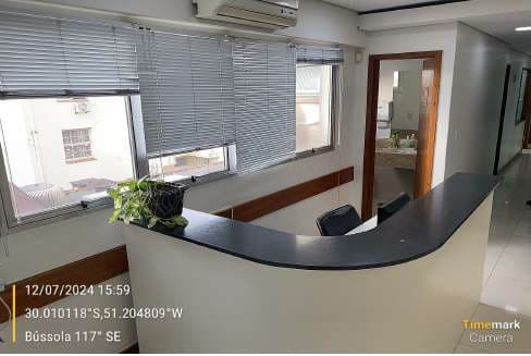 Foto 8 de 10: Comercial em leilão em Porto Alegre - RS — LOTE 1: Sala Comercial com 200,46 m² - São Geraldo