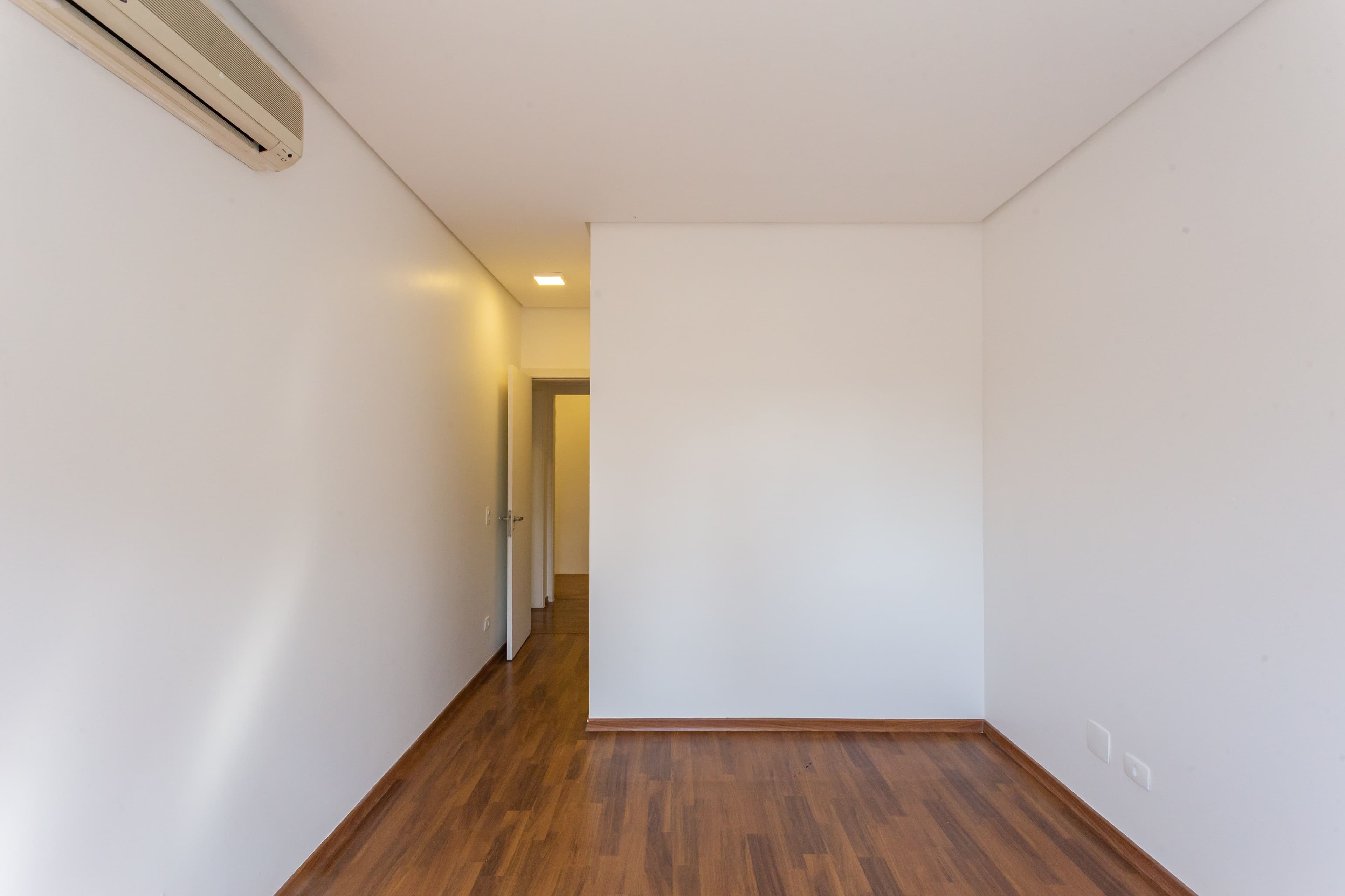 Foto 40 de 58: Casa em leilão em São Paulo - SP — LOTE 1: Casa Alto Padrão com 465,00 m² - Morumbi SÃO PAULO SP