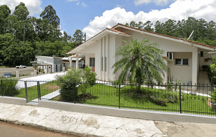 Foto 3 de 4: Casa em leilão em Concórdia - SC — LOTE 17: Casa com 236,00 m² - Parque de Exposicao CONCÓRDIA SC