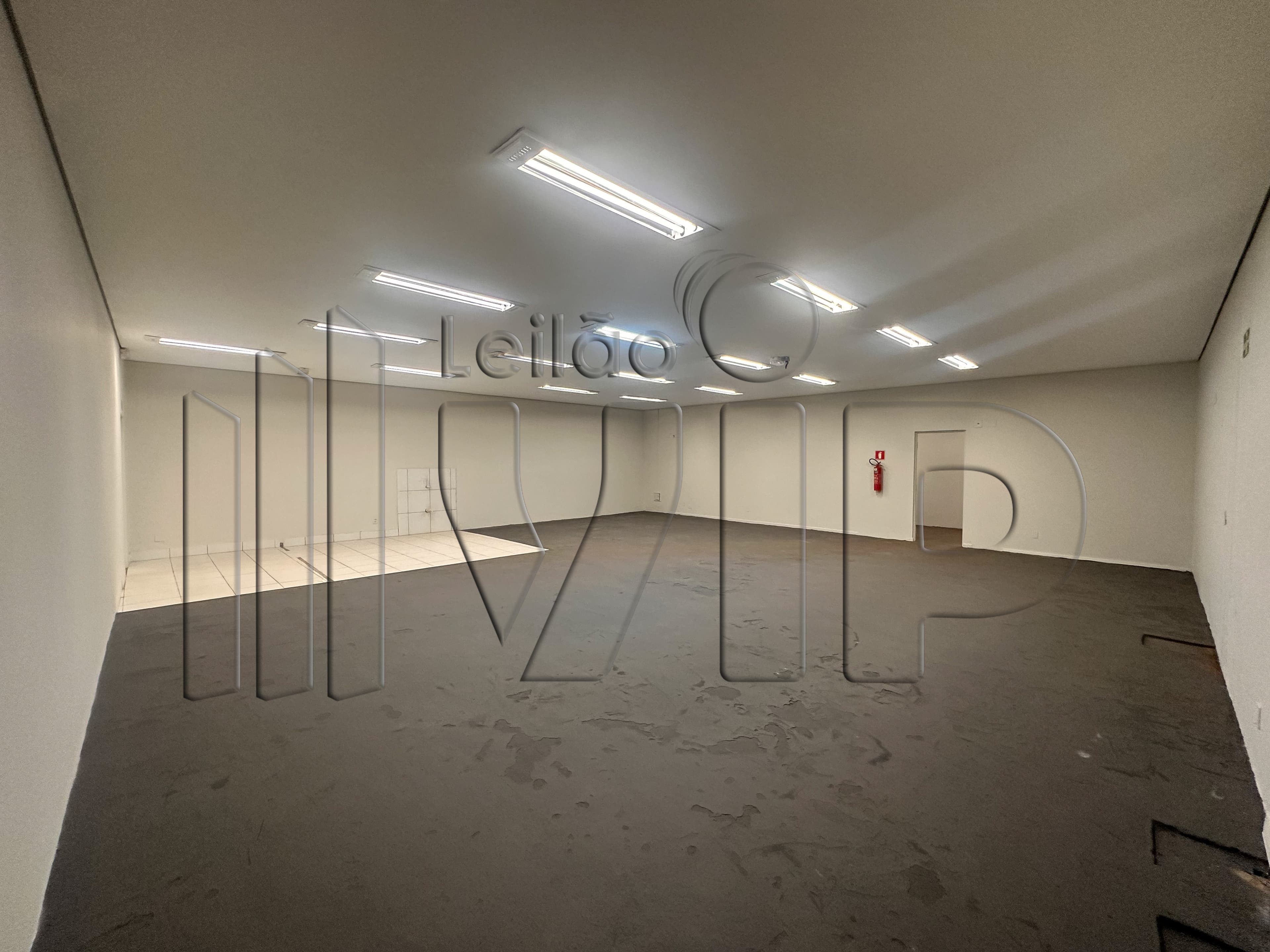 Foto 6 de 16: Comercial em leilão em Itaporã - MS, bairro Centro — LOTE 2: Prédio Comercial com 628,53 m² - Centro ITAPORÃ MS