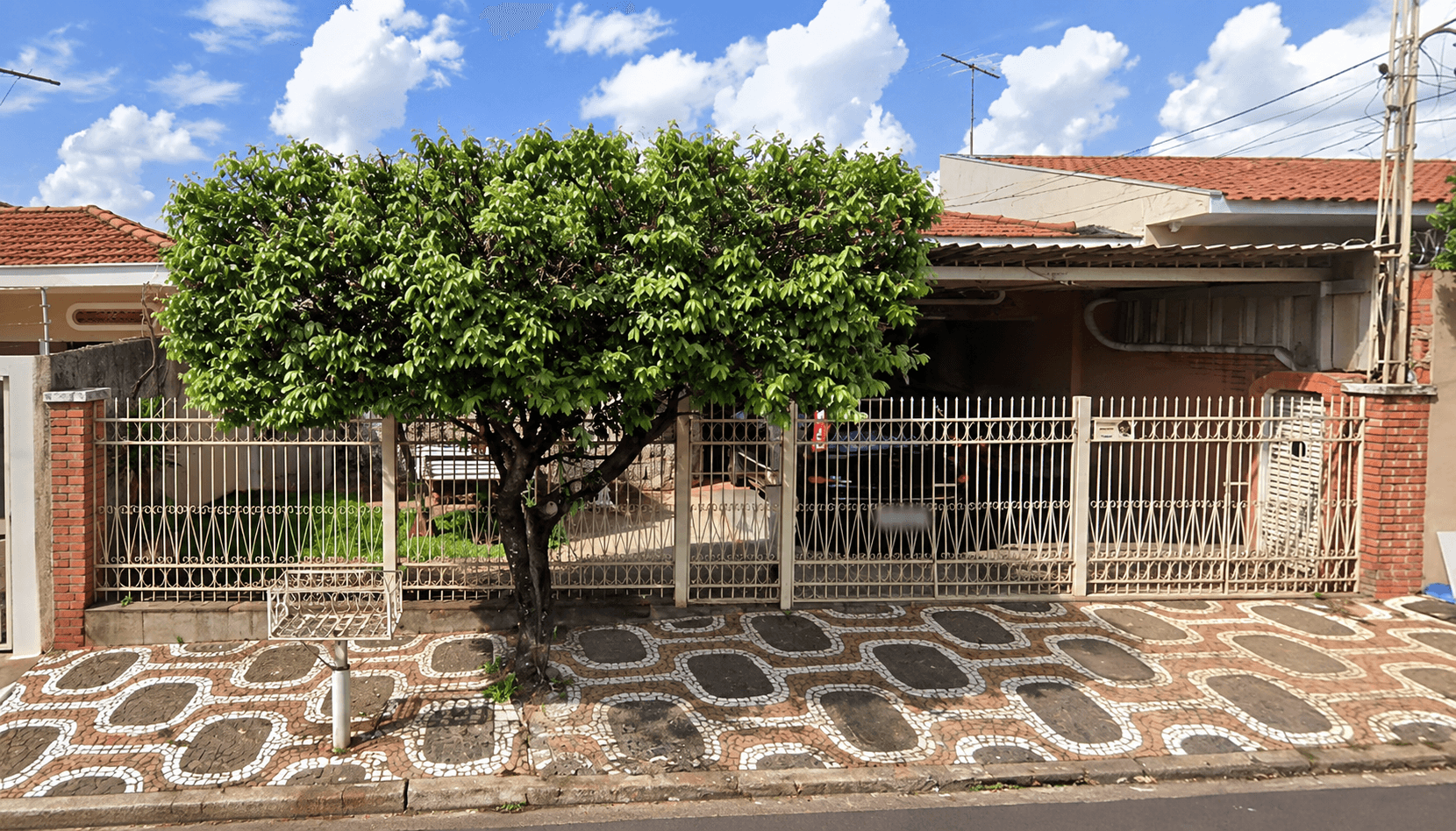 Casa em leilão em São José Do Rio Preto - SP, bairro Parque Industrial — LOTE 1: Casa com 240,00m² - Parque Industrial SÃO JOSÉ DO RIO PRETO SP