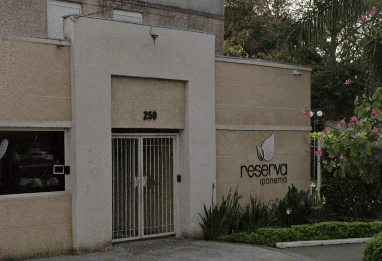 Foto 3 de 4: Apartamento em leilão em Porto Alegre - RS, bairro Cavalhada — LOTE 3: Apartamento com 45,88m² - Cavalhada PORTO ALEGRE RS