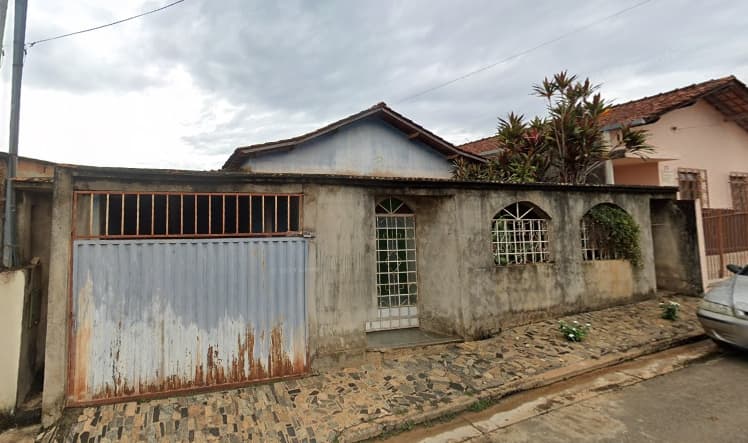 Foto 1 de 2: Casa em leilão em Bambuí - MG — LOTE 9: Casa com 159,33 m² - Rola Moça