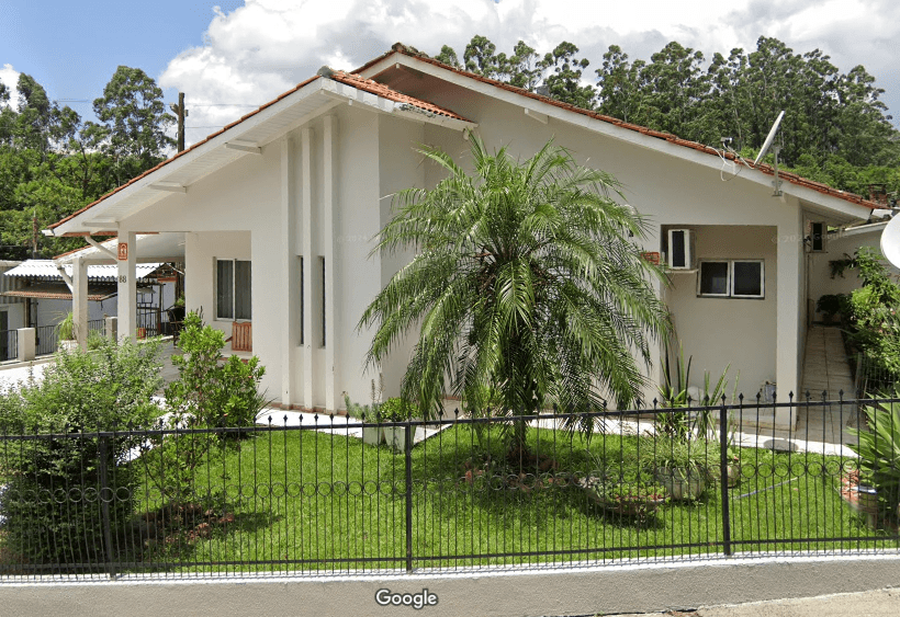 Foto 1 de 4: Casa em leilão em Concórdia - SC — LOTE 17: Casa com 236,00 m² - Parque de Exposicao CONCÓRDIA SC