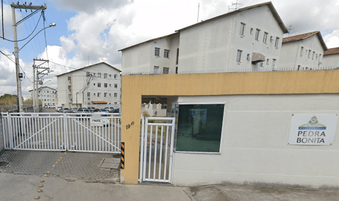 Foto 1 de 2: Apartamento em leilão em Itaboraí - RJ — LOTE 1: Direitos sobre apartamento com 43,50m² - Venda Das Pesdras
