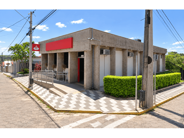 Foto 2 de 4: Comercial em leilão em Bofete - SP, bairro Centro — LOTE 12: Imóvel Comercial com 770,00 m² de terr. - Centro BOFETE SP