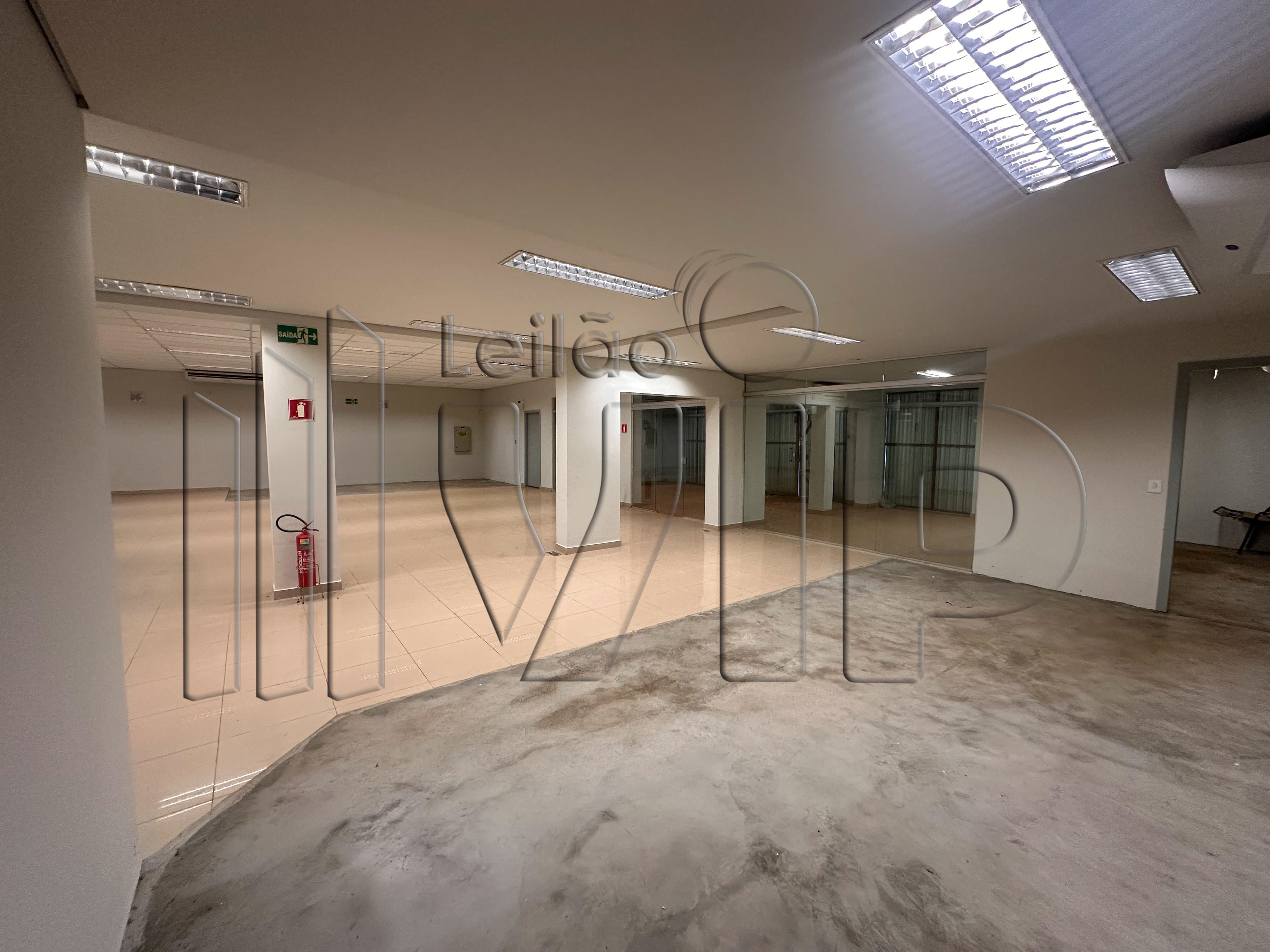 Foto 13 de 16: Comercial em leilão em Itaporã - MS, bairro Centro — LOTE 2: Prédio Comercial com 628,53 m² - Centro ITAPORÃ MS