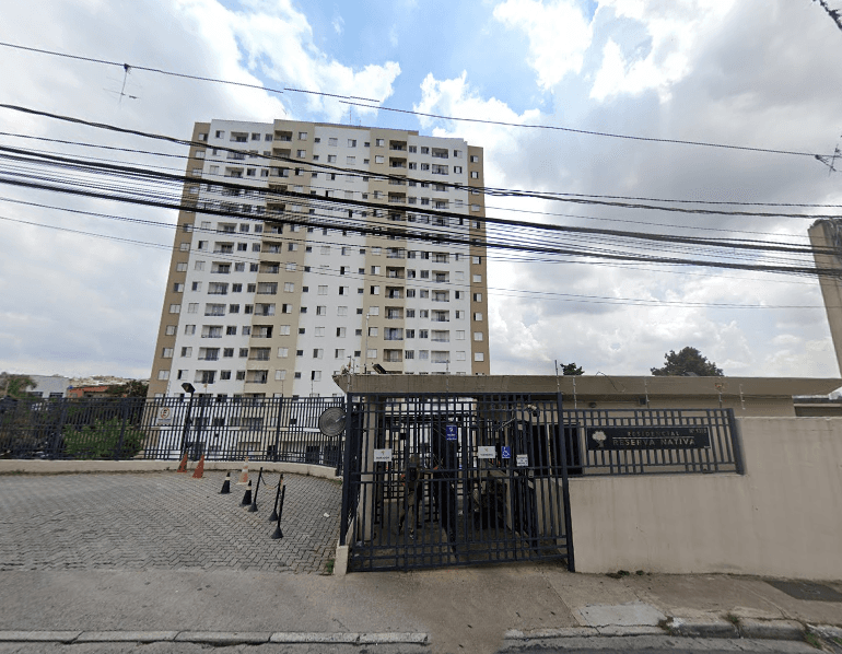 Apartamento em leilão em Carapicuíba - SP — LOTE 13: Apartamento com 49,96 e vaga - Vila Mercês
