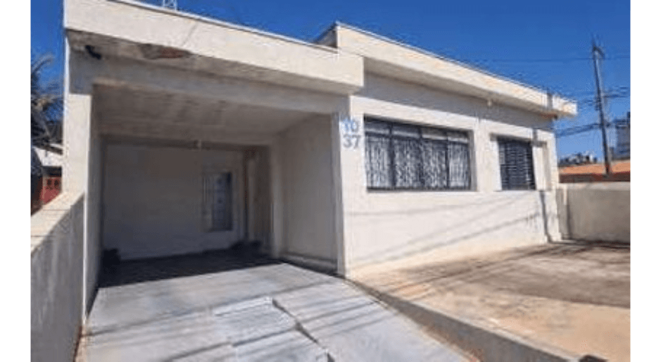 Foto 18 de 26: Casa em leilão em Americana - SP, bairro Centro — LOTE 1: Imóvel com 3 Residências em Localização Privilegiada! AMERICANA SP