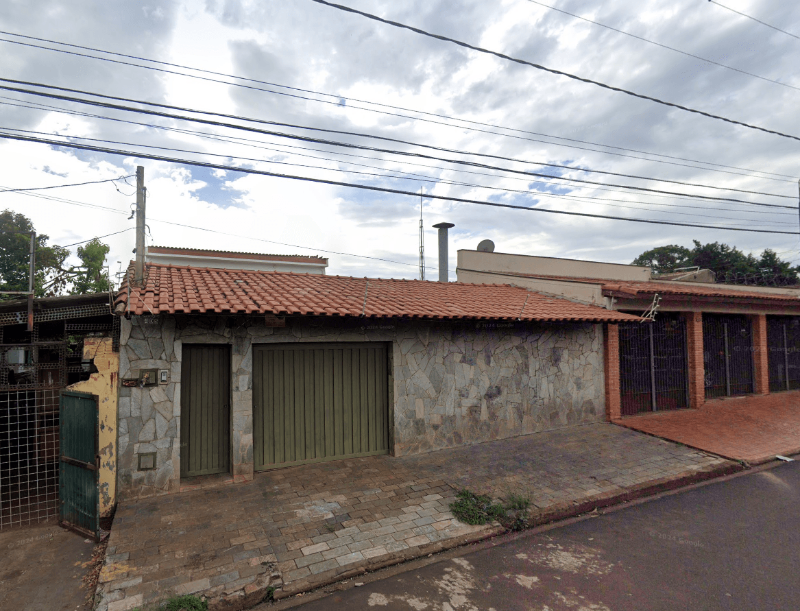 Casa em leilão em Ribeirão Preto - SP — LOTE 29: Casa com 209,10 m² - Independência