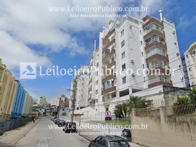 Foto 4 de 7: Apartamento em leilão em Florianópolis - SC — FLORIANÓPOLIS (SC): APARTAMENTO 212,44 m²