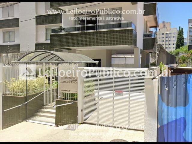Foto 3 de 9: Apartamento em leilão em Florianópolis - SC — FLORIANÓPOLIS (SC): APARTAMENTO E VAGAS