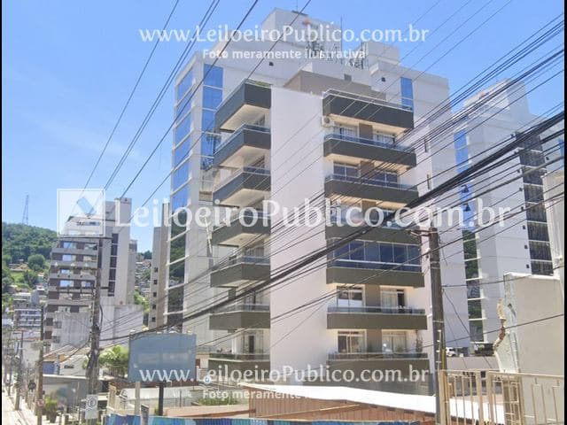 Foto 4 de 9: Apartamento em leilão em Florianópolis - SC — FLORIANÓPOLIS (SC): APARTAMENTO E VAGAS